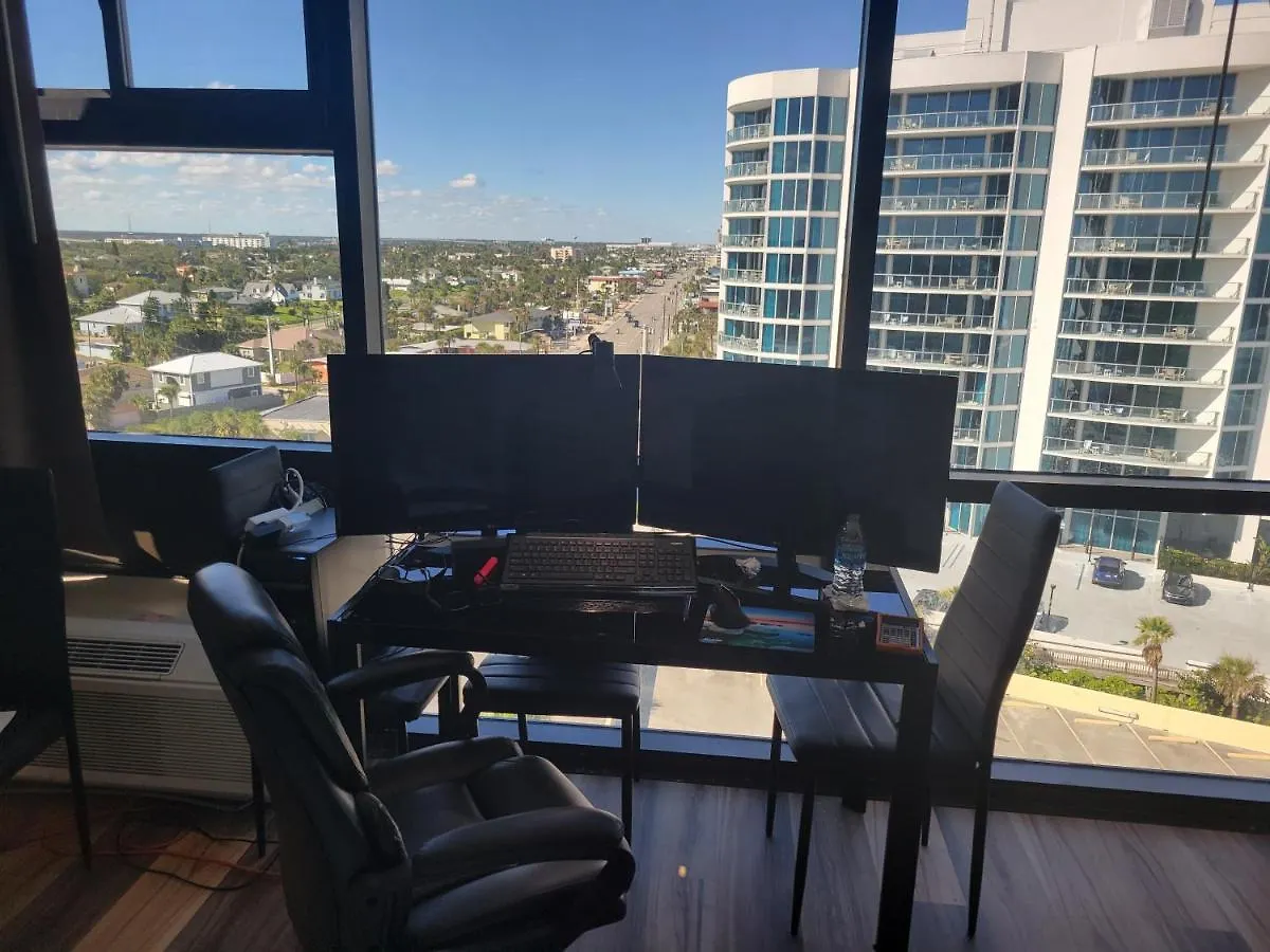 Beautiful Ocean View Condo With Huge Tv 데이토나 비치 아파트호텔